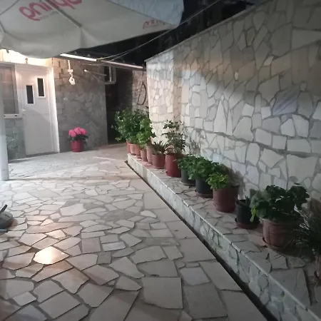 Sebastian Apartment